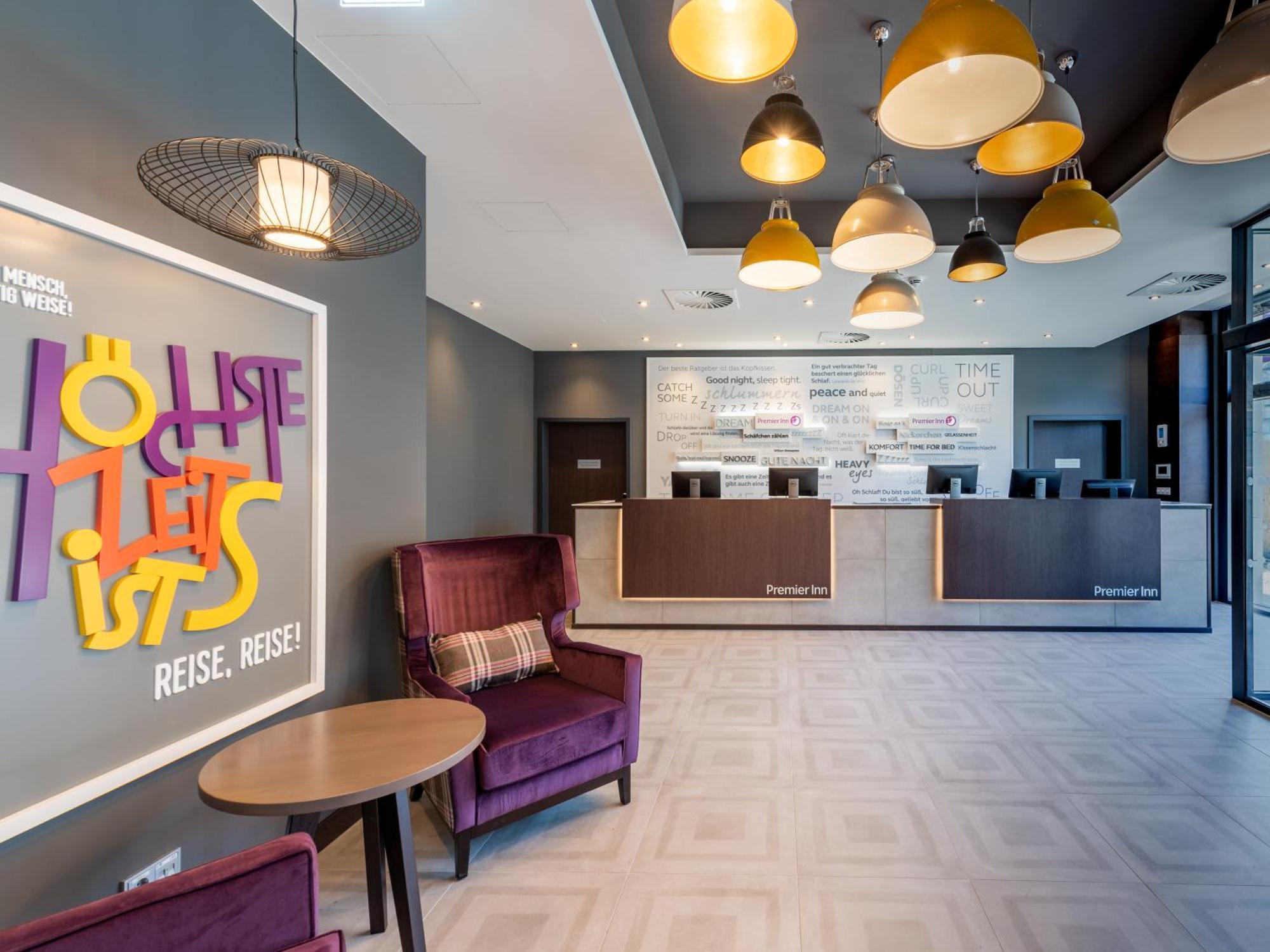 Premier Inn Muenchen City Zentrum Exteriör bild