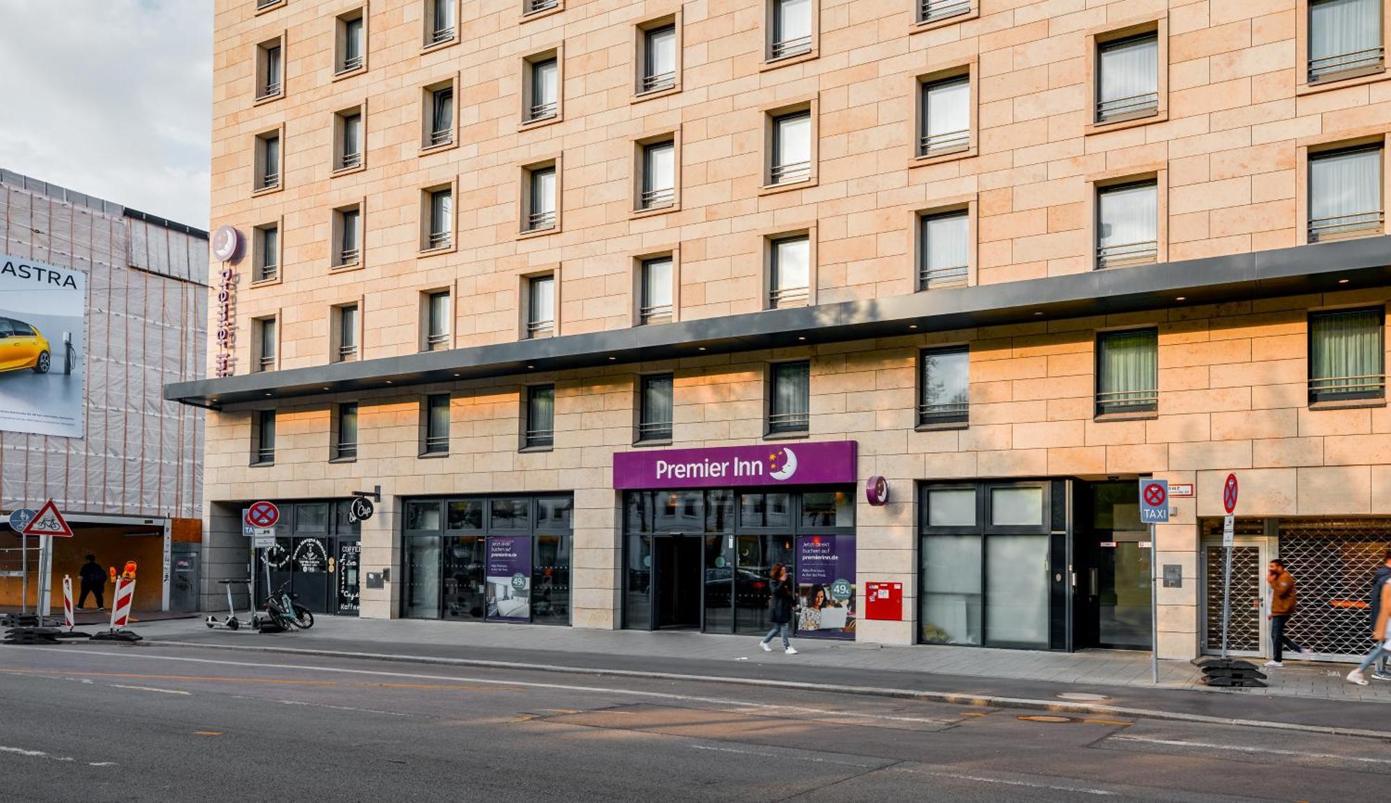 Premier Inn Muenchen City Zentrum Exteriör bild